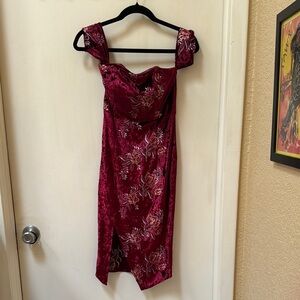 Anthropologie L’ATISTE Sz Small Red Velvet Dress with Floral Embroidery